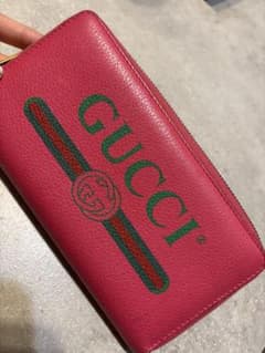 Gucci 長財布 ピンク ラウンドファスナーのサムネイル
