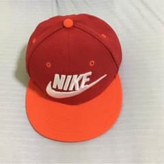 ナイキキャップのサムネイル