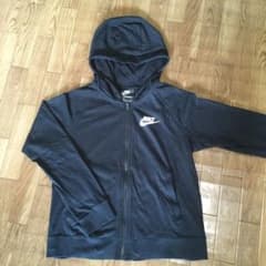 NIKE ナイキ パーカー　140〜150のサムネイル