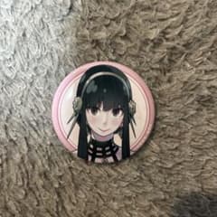 日焼け　希少品　レア　スパイファミリー 缶バッジ 原作 ヨル　原画のサムネイル