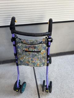 ヘルシーワンW プリマドンナ (Dヴァイオレット)シニア 歩行器 - メルカリ
