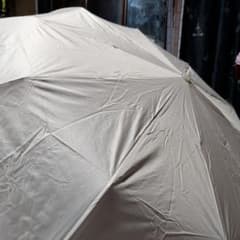 晴雨兼用 折りたたみ傘 ベージュ ループハンドルのサムネイル