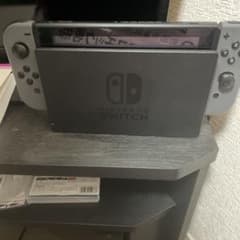 NintendoSwitch HAC-001グレー　コントローラー付のサムネイル