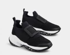23㎝　Roger Vivier ブラック スリッポンスニーカーのサムネイル