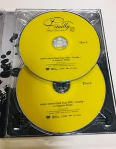 安室奈美恵 DVD finally 札幌公演 2枚組 ＋ パッケージのサムネイル