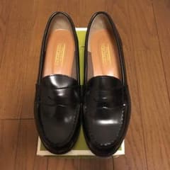 ローファーのサムネイル