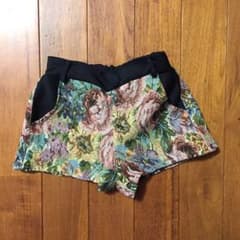 花柄 ショートパンツのサムネイル