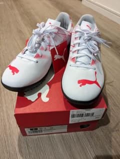 PUMA　サッカートレーニングシューズ　　えいちゃん様専用のサムネイル
