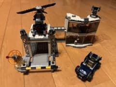 レゴ 76131 アベンジャーズ・コンパウンドでの戦いのサムネイル