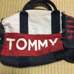 トミーヒルフィガー　斜め掛け　ショルダー　カバン　バックのサムネイル