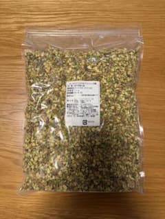 ⭐︎うさうさ様専用【8割サイズ】ローストピスタチオクラッシュ 1kg【加熱済み】のサムネイル