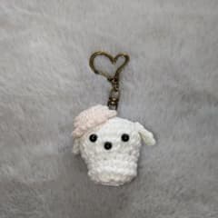 ハンドメイド あみぐるみ たれ耳 犬 白 帽子 ピンク キーホルダー 編み物のサムネイル