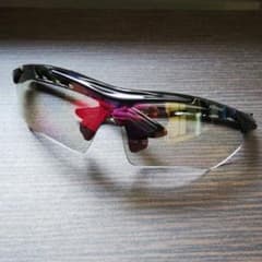 【値下げ・エレッセ】スポーツサングラス(5色交換レンズつき)のサムネイル