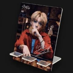 Straykids フィリックス　スマホスタンドのサムネイル