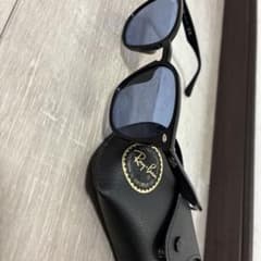 Ray-Ban サングラス ブラック レンズ ブルーのサムネイル