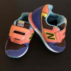 人気996 サイズ 13.0  ニューバランス スニーカーのサムネイル