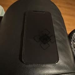 Apple iPhone 12 Pro グラファイトのサムネイル