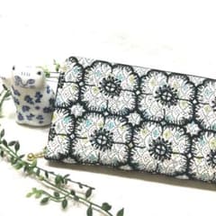 ミナペルホネン "forest wave+anemone" ハンドメイド 長財布のサムネイル