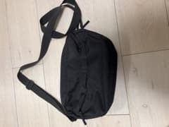 無印良品　ブラック ナイロン ショルダーバッグのサムネイル