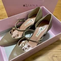 DIANA パンプス グレージュのサムネイル