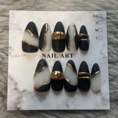 ハンドメイド ネイルチップのサムネイル