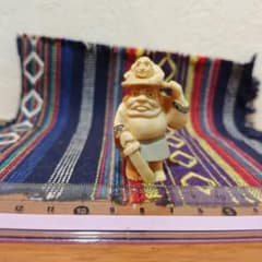 時代提物 彩色神像根付 天然素材 【鍾馗様の鬼退治】高さ5.2cm 重さ18ｇ 時代提物 彩色神像根付 天然素材 【鍾馗様の鬼退治】高さ5.2cm 重さ
