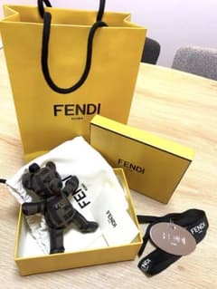 FENDI ベアキーホルダー　新品未使用のサムネイル