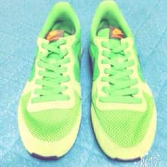 超特別価格!!!!!NIKE Internationalistのサムネイル