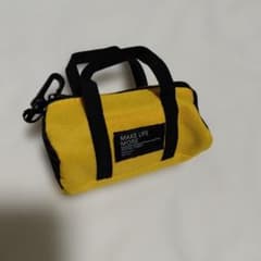 ダイソー キーリング付ミニボストンバッグイエローのサムネイル