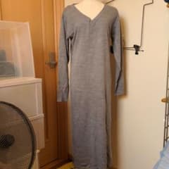薄手ニットワンピースのサムネイル
