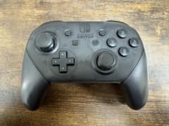 ジャンク品Nintendo Switch Pro Controller ブラックのサムネイル