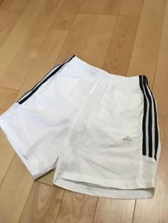 adidasスポーツ用ハーフパンツのサムネイル