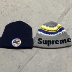 supremeニット帽のサムネイル