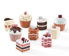 ☆新品☆キッズコンセプト　ケーキセット　ままごと　木製　知育玩具のサムネイル