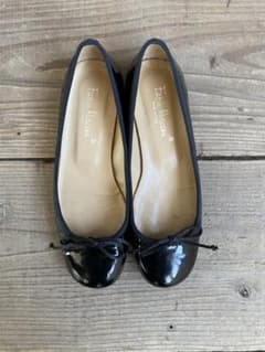 値下げ FABIO RUSCONI ⚫︎ エナメルバレエシューズ 35のサムネイル