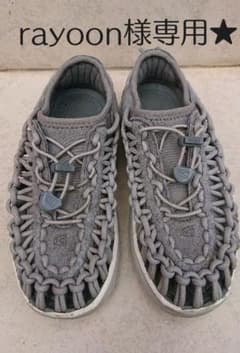 KEEN グレーサンダル 20㎝のサムネイル