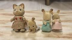 シルバニアファミリー 人形 猫、うさぎ(赤ちゃん)のサムネイル