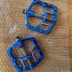 ロードバイクペダルのサムネイル