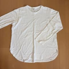 UNIQLO 長袖Tシャツ ホワイト XLのサムネイル