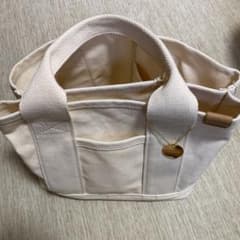 ハンドバッグのサムネイル