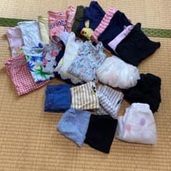 女の子　100 まとめ売り　半袖等のサムネイル