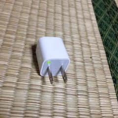 iPhone付属の充電アダプタのサムネイル