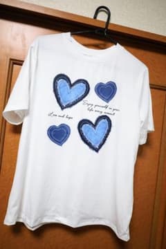 ハート柄 ホワイト Tシャツ 夏半袖のサムネイル