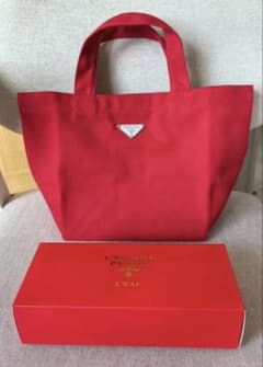 未使用PRADA プラダ ノベルティトートバッグレッド新品 - メルカリ