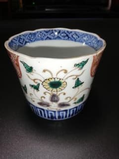 古伊万里色絵花唐草模様大きなそば猪口のサムネイル