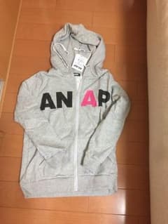 新品タグ付き アナップ パーカーのサムネイル