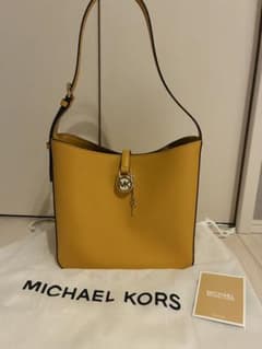 MICHAEL KORS イエローレザートートバッグのサムネイル