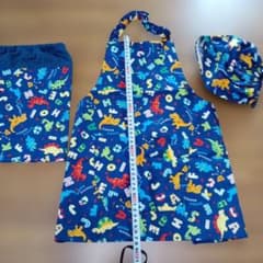ハンドメイド キッズエプロン 三角巾 巾着 3点セット 恐竜柄　綿100のサムネイル