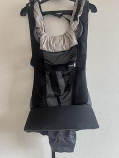 コンビ 抱っこ紐 ハグッテ 生後1ヶ月からのサムネイル