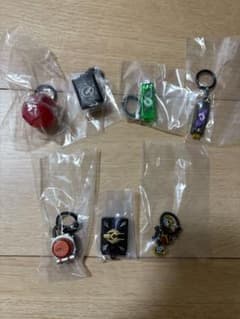 仮面ライダー　めじるしアクセサリー　ガチャ　セミコンプのサムネイル
